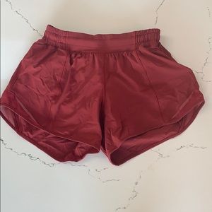 Size 4 tall Lululemon women’s shorts